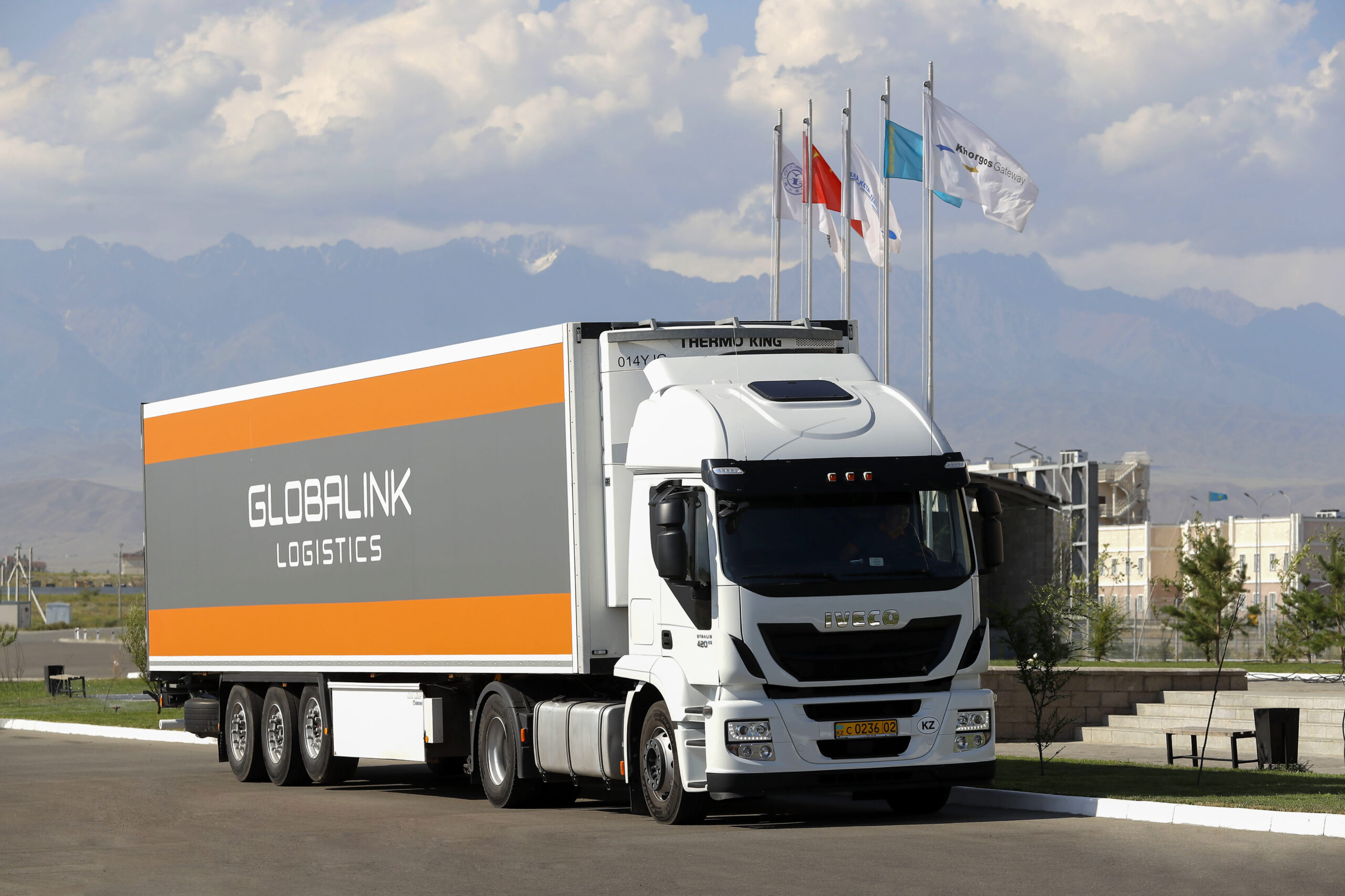 GLOBALINK PIONEERED COMBINED ROAD-AIR TRANSPORTATION SOLUTIONS BETWEEN CHINA AND EUROPE VIA KAZAKHSTAN